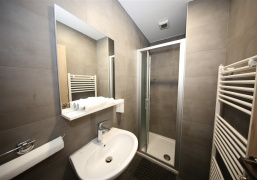 Slovenija, ,Poslovni prostor,ODDAJA,1908